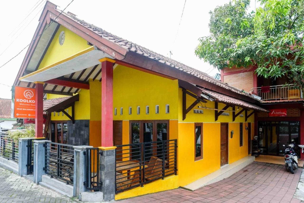 הוסטל יוגיאקרטה Koolkost Syariah Near Malioboro Area מראה חיצוני תמונה